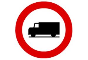 se-ales-de-prohibici-n-de-tr-fico-de-aparcar-y-de-entrada