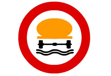 Señal R-110 Entrada prohibida a vehículos que transporten productos contaminantes del agua