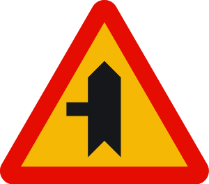 señal de obras TP-1b intersección con prioridad sobre vía a la izquierda