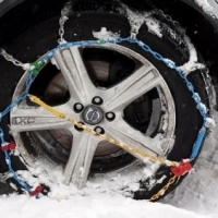 ¿Es obligatorio llevar un juego de cadenas para la nieve en el vehículo?