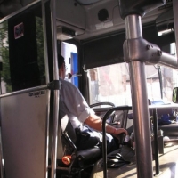 ¿Cuál es la tasa máxima de alcoholemia permitida para un conductor de autobús?