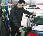 ¿qué precauciones debe adoptar al cargar combustible?