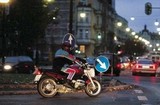 En vías urbanas, ¿cuál es la velocidad máxima permitida para motocicletas?