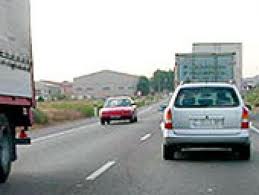 En esta situación, ¿cuál es la distancia de seguridad entre vehículos?